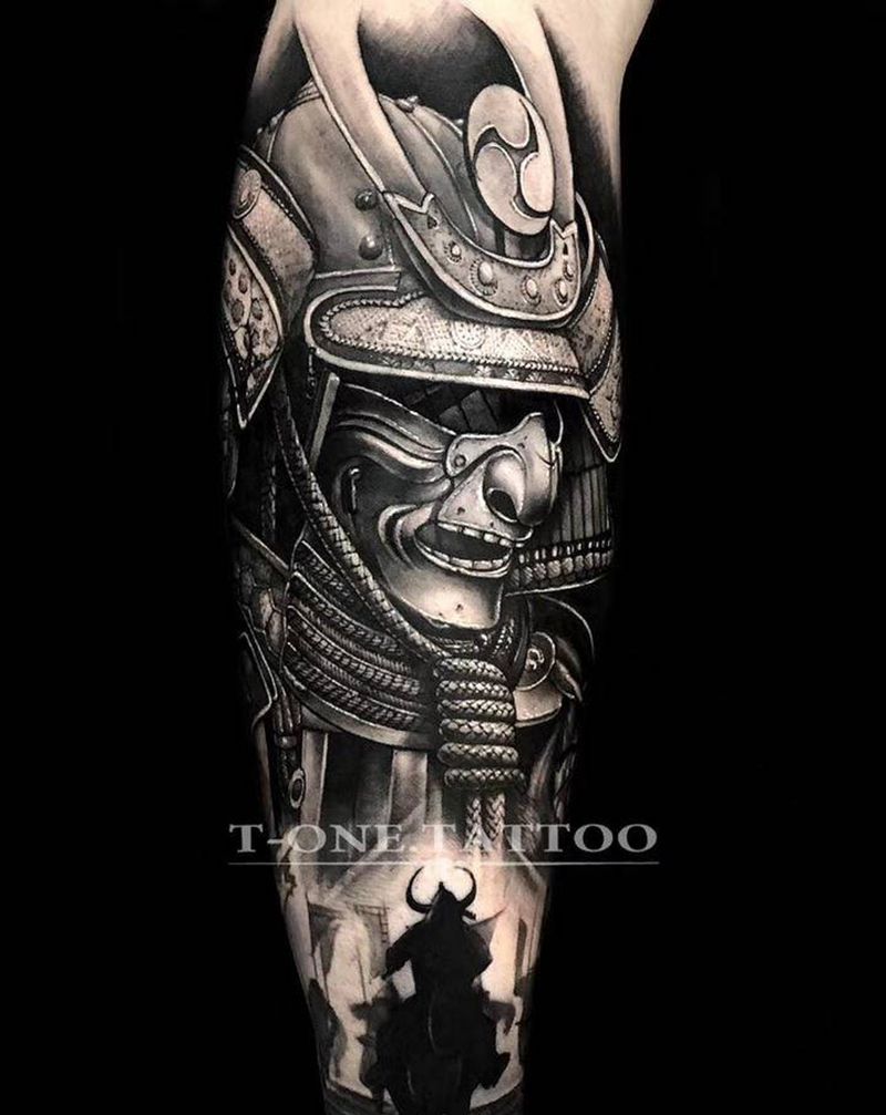 武士纹身图片_腿部欧美写实武士纹身图案