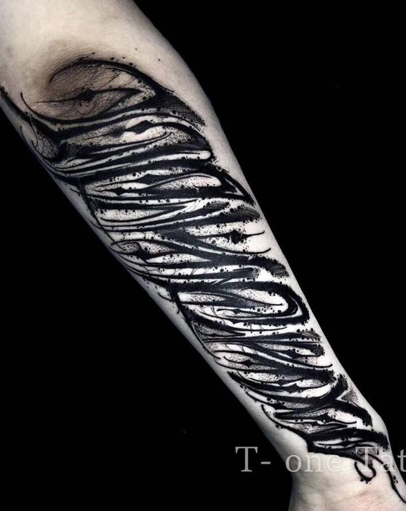 T-one纹身图片_手臂花体字花体字原创纹身图案