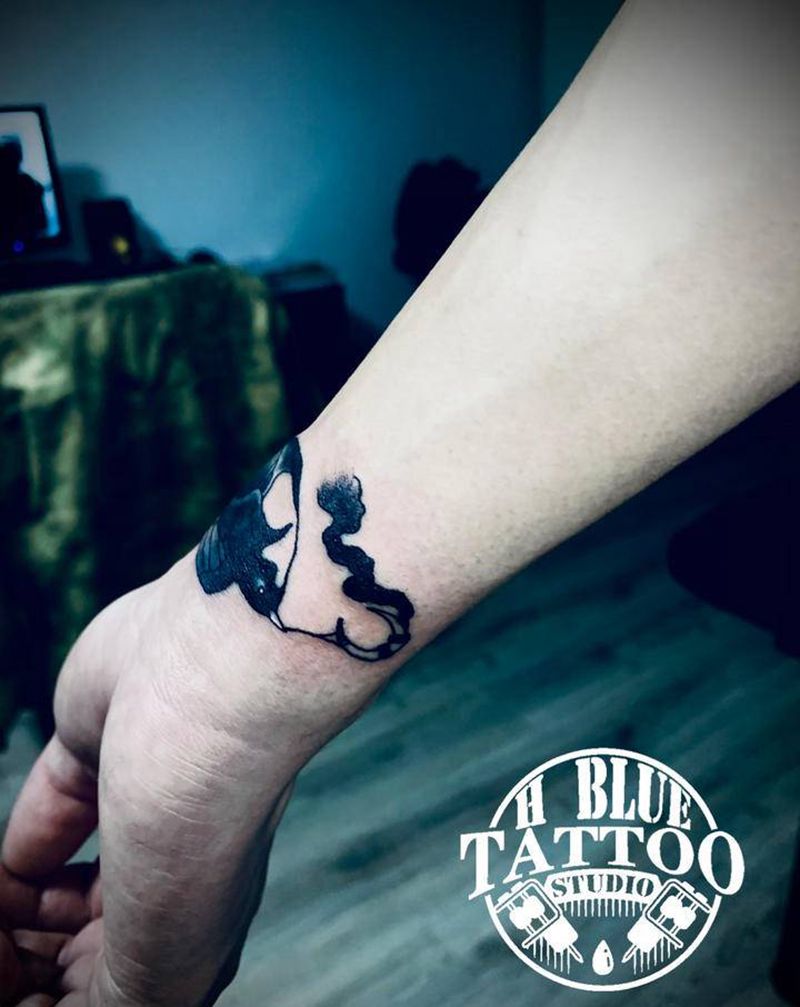 遮盖燕子纹身图片_手臂纹身图案