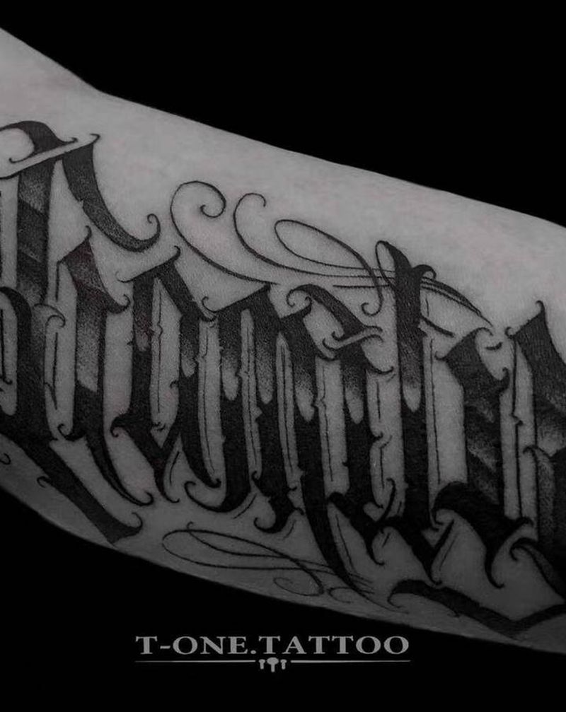 T-one纹身图片_手臂花体字原创纹身图案