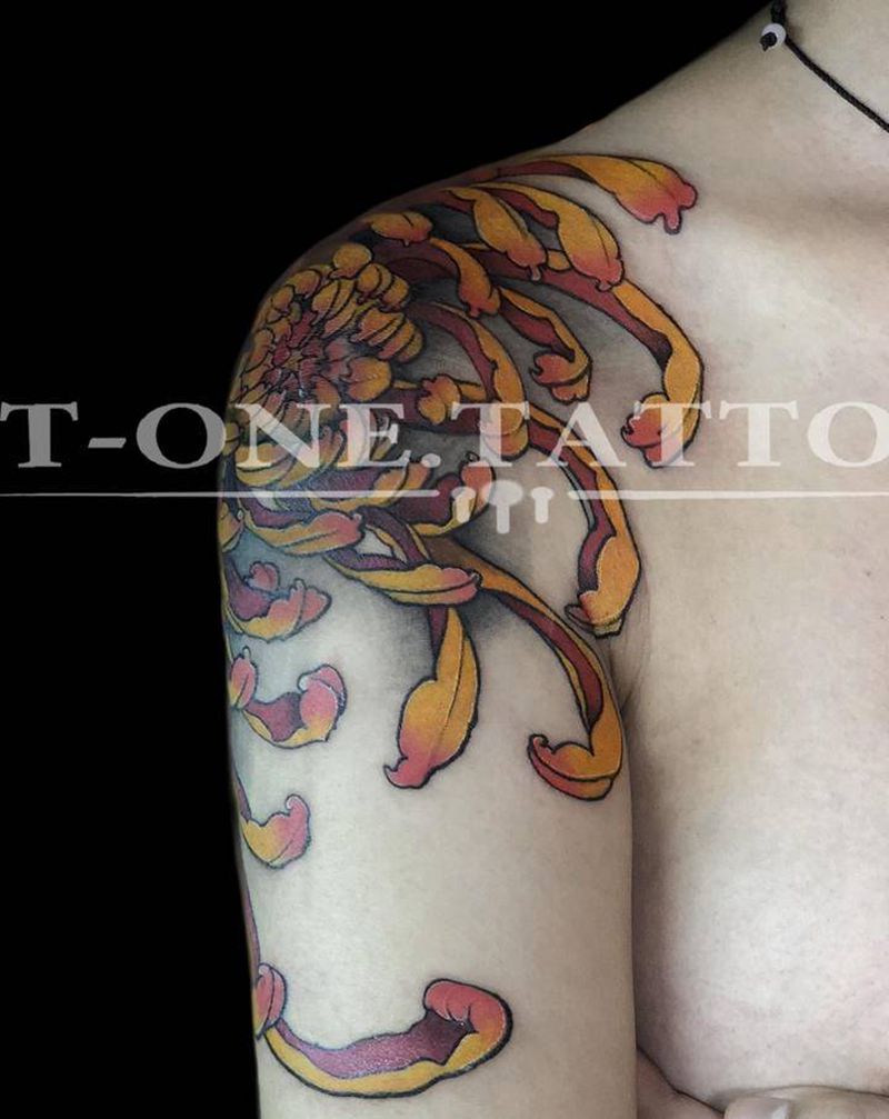 T-one纹身图片_臀部水彩纹身图案
