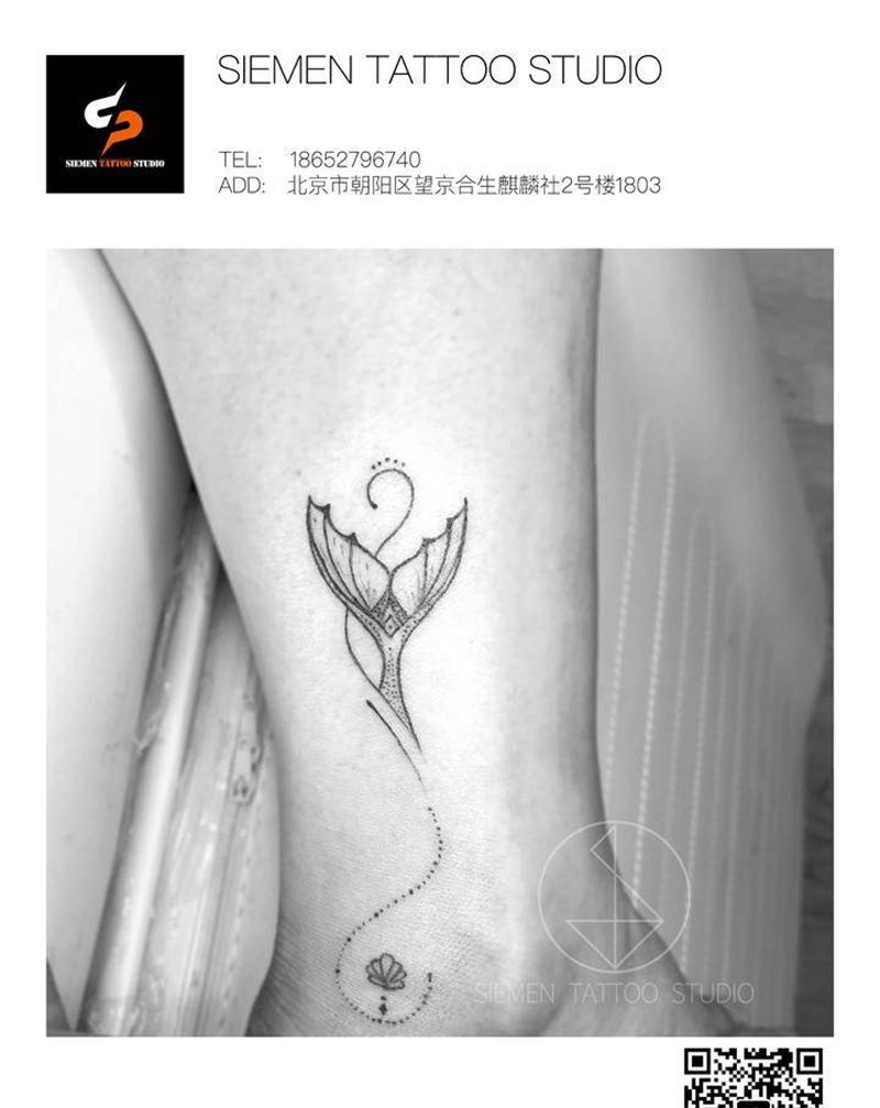 鱼尾纹身图片_腿部几何点刺鱼尾巴纹身图案