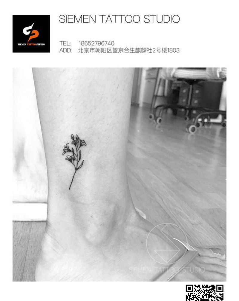 花纹身图片_脚部几何花线条小清新纹身图案