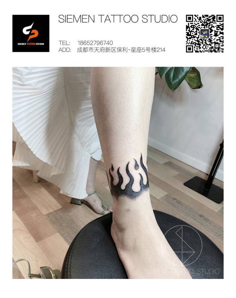 火焰纹身图片_腿部图腾水墨火焰脚环纹身图案