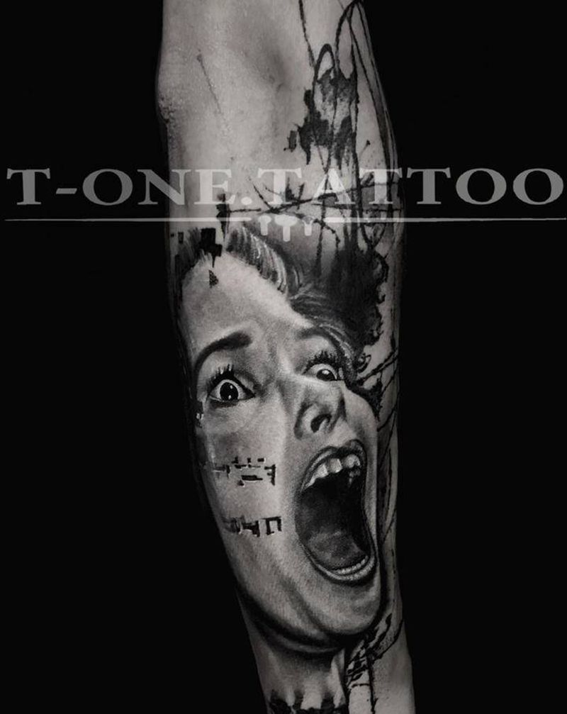 T-one纹身图片_手臂欧美写实纹身图案