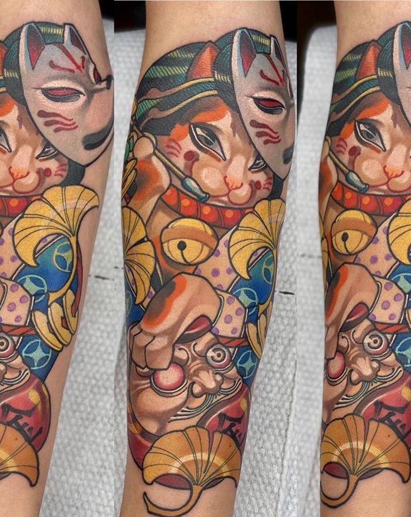 招财猫、狐狸面具、达摩蛋纹身图片_手臂New School招财猫狐狸面具达摩蛋纹身图案