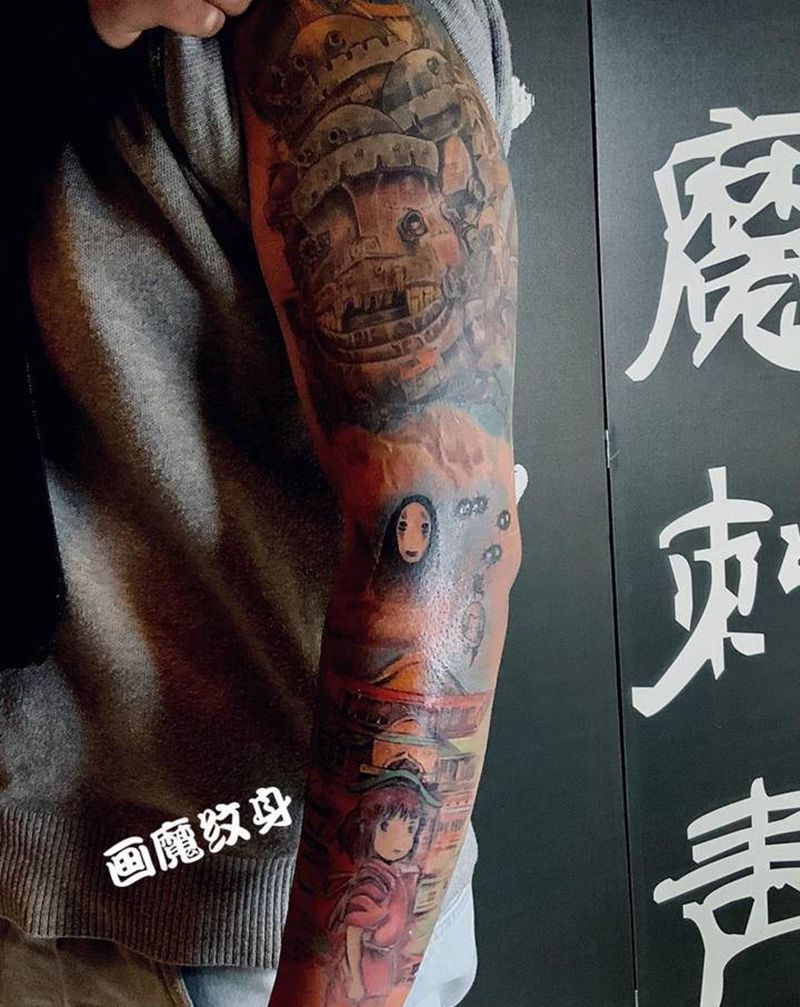 宫崎骏叠彩花臂纹身图片_手部New School纹身图案