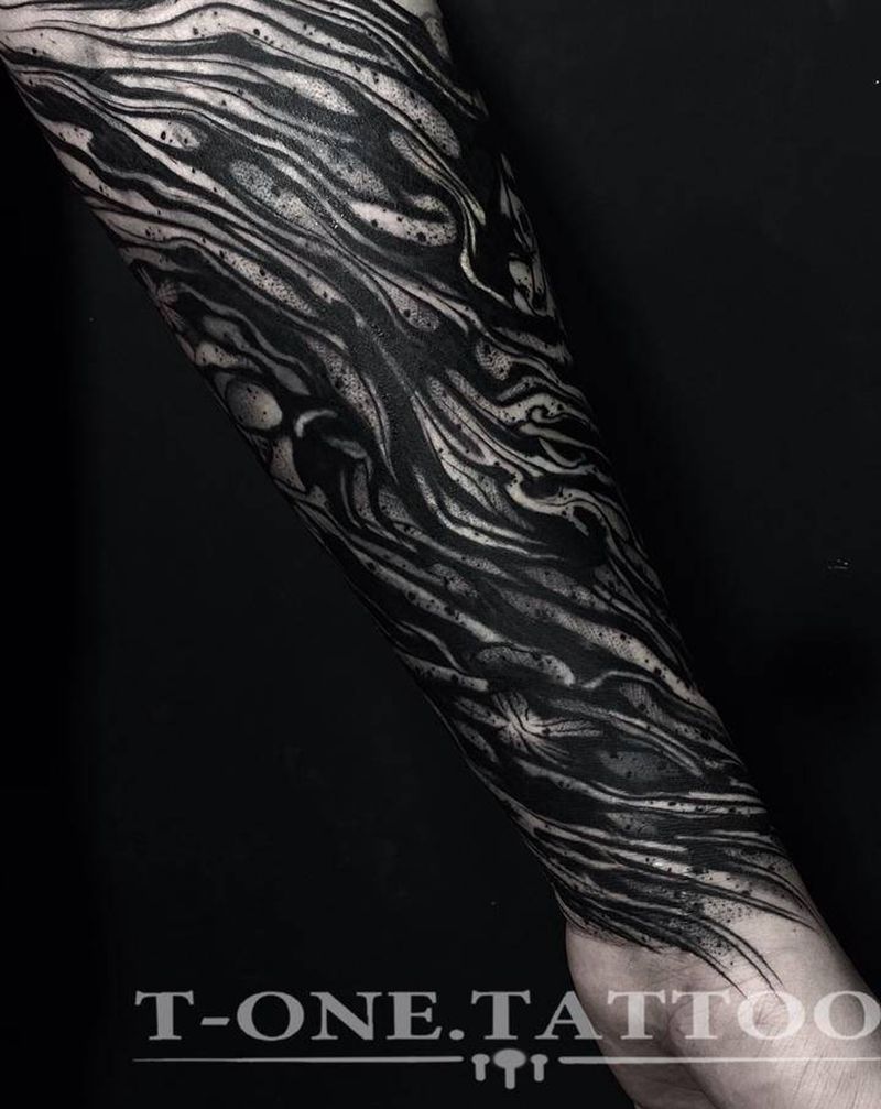 T-one纹身图片_手臂花体字遮盖纹身图案