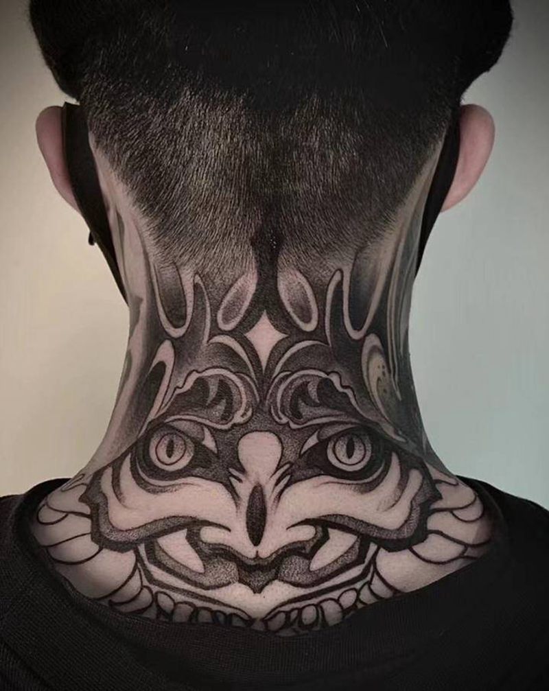 脖子纹身图片_颈部New School纹身图案