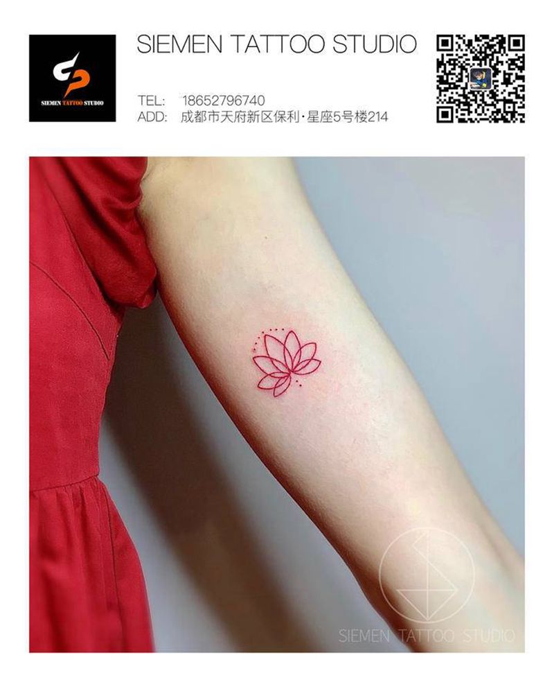 莲花纹身图片_手臂几何线条莲花纹身图案