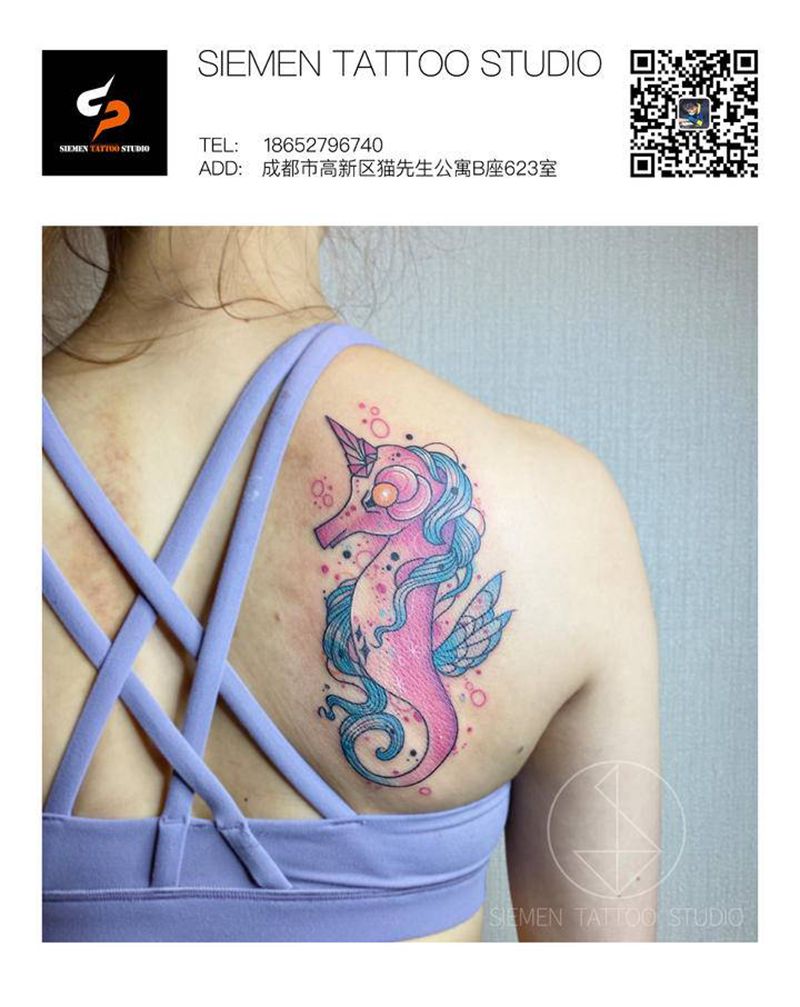 海马纹身图片_肩部背部New School海马纹身图案