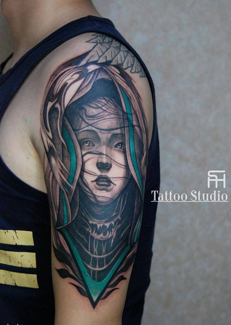 女人纹身图片_欧美写实纹身图案