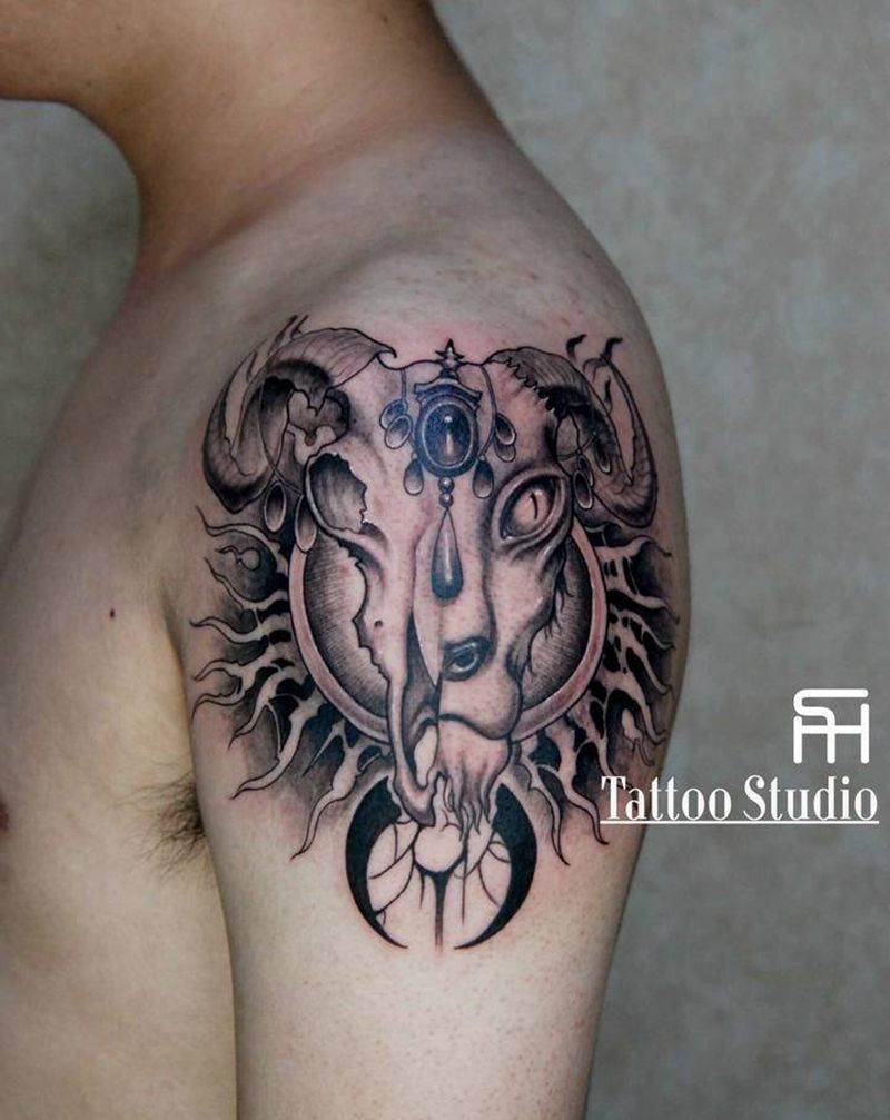 羊纹身图片_欧美写实纹身图案