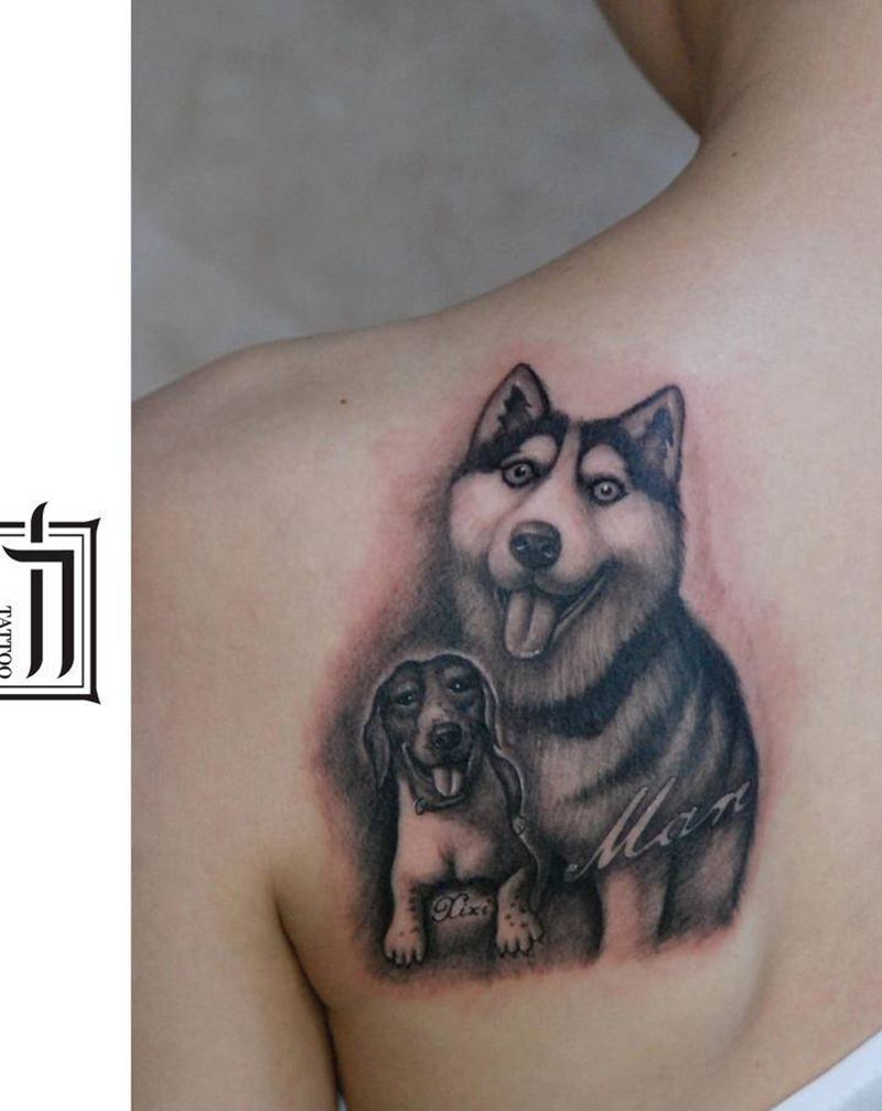 二傻纹身图片_背部欧美写实纹身图案