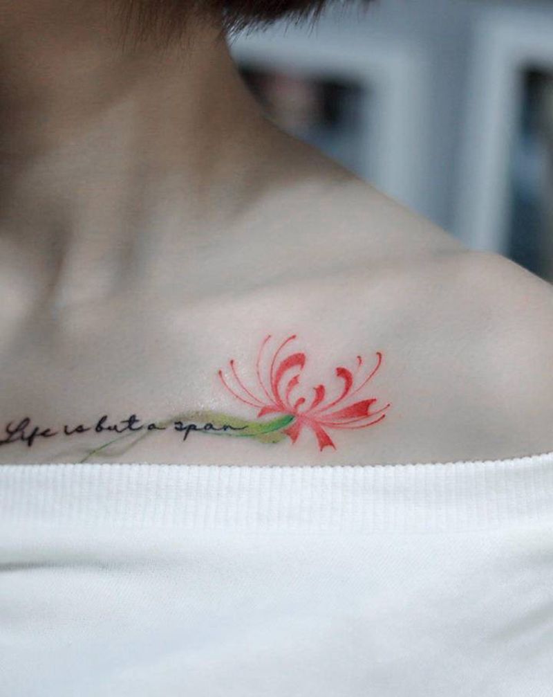 彼岸花纹身图片_胸部纹身图案