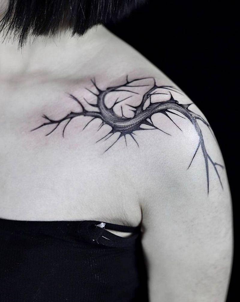 荆棘纹身图片_肩部纹身图案