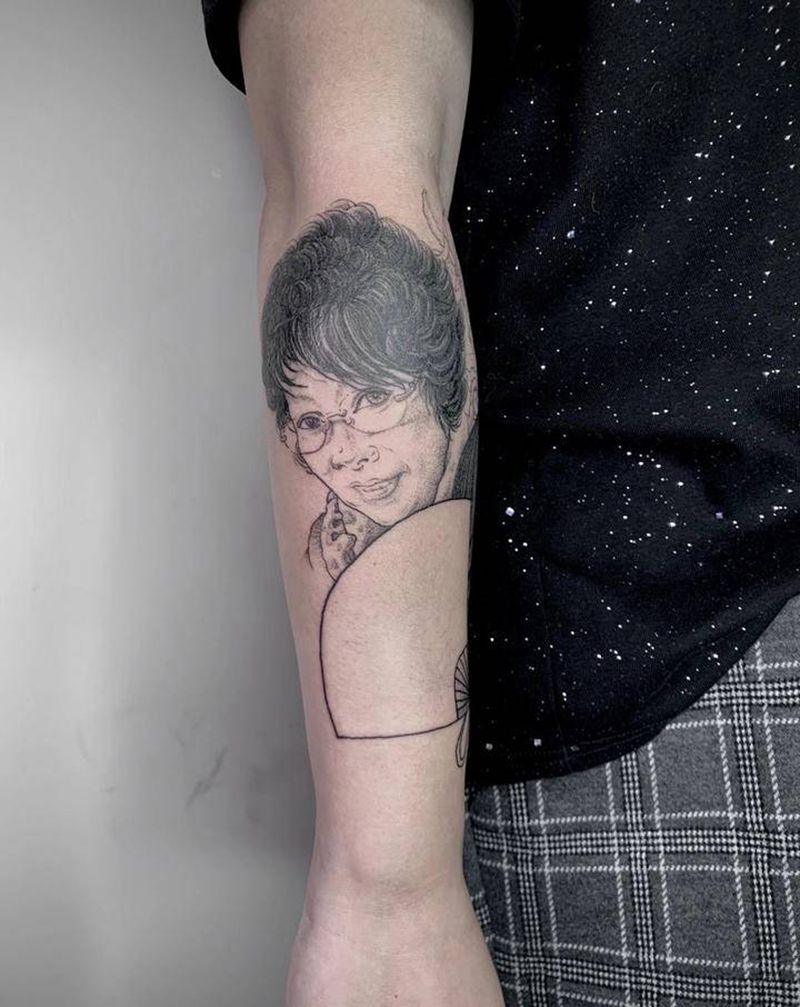 母女俩纹身图片_手臂纹身图案