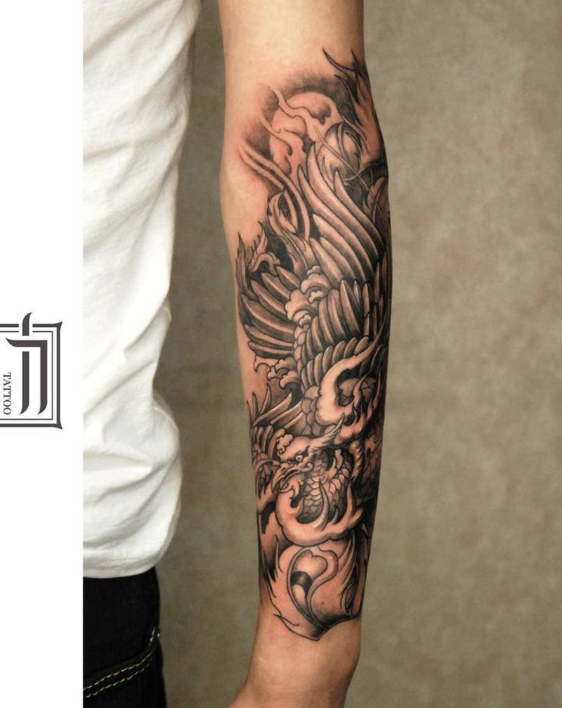 凤凰纹身图片_手臂新传统纹身图案