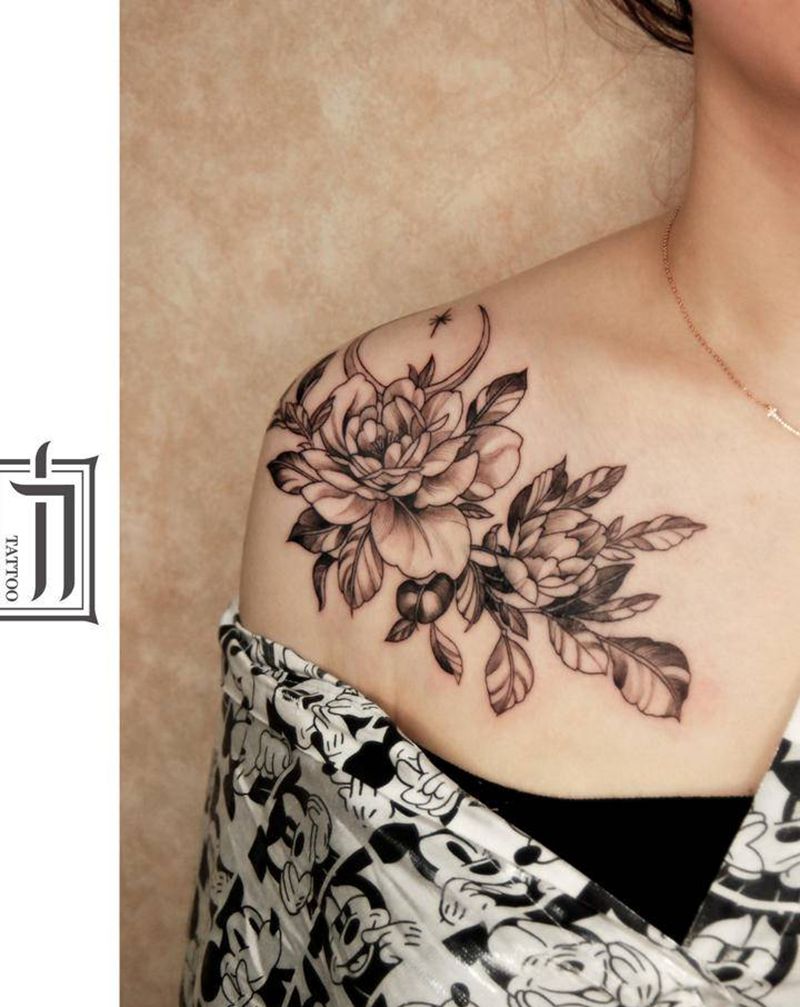 素花纹身图片_肩部点刺New School纹身图案