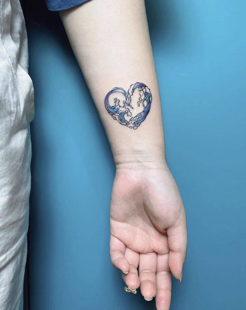 浪花纹身图片_手部水彩浪花 爱心纹身图案