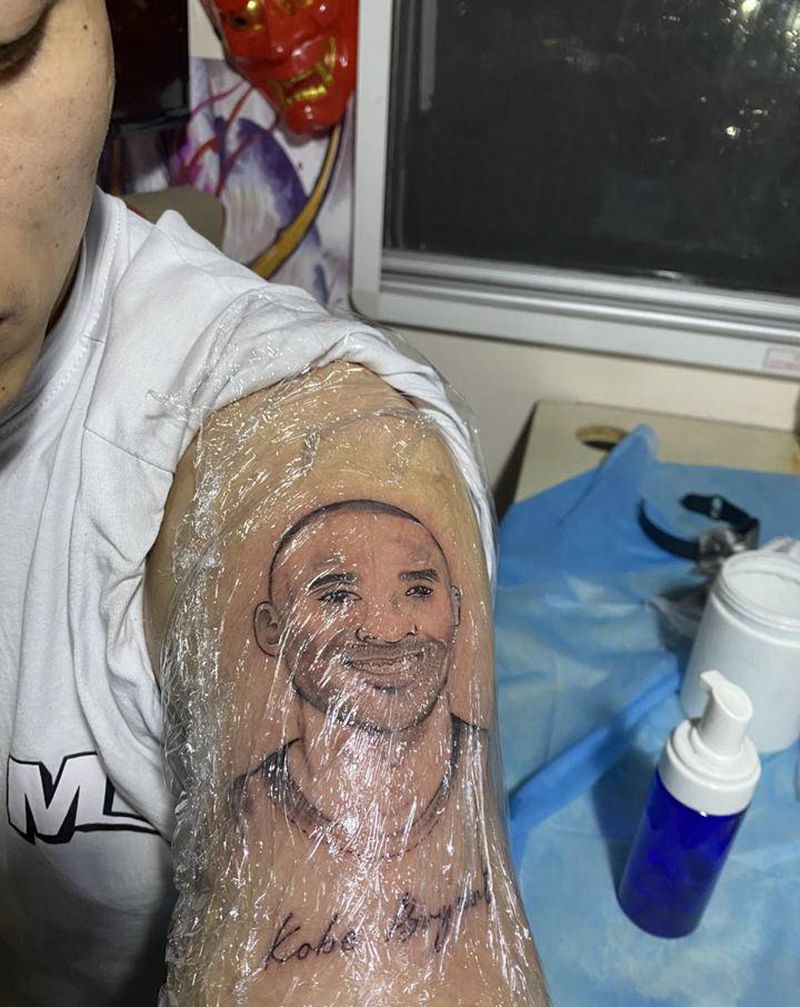 科比纹身图片_肩部纹身图案