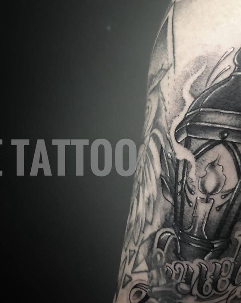 灯纹身图片_手臂纹身图案