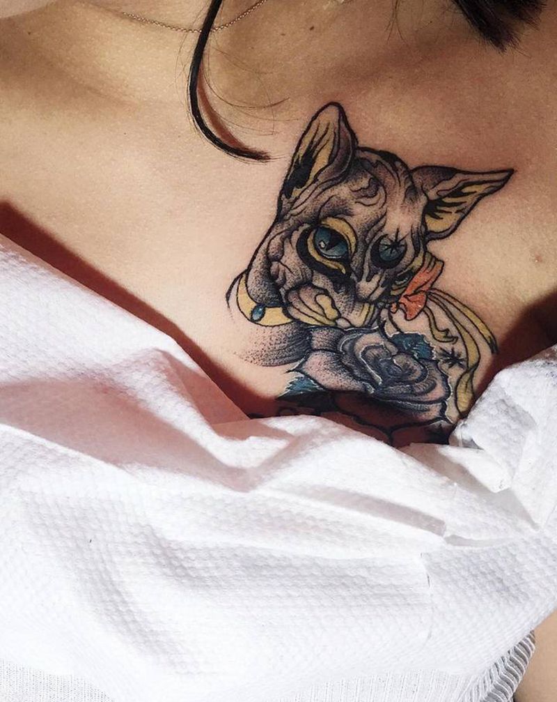 遮盖修改纹身图片_肩部胸部欧美写实点刺斯芬克斯猫甩针纹身图案