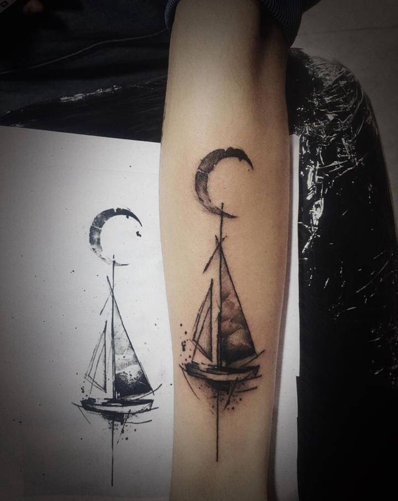 帆船纹身图片_手臂欧美写实水墨小清新船水墨纹身图案