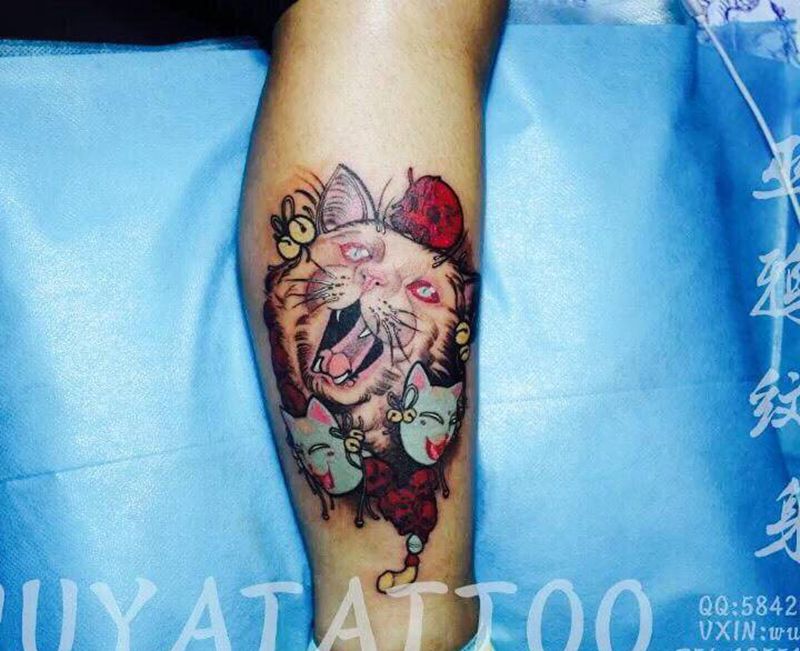 猫纹身图片_腿部新传统New School纹身图案