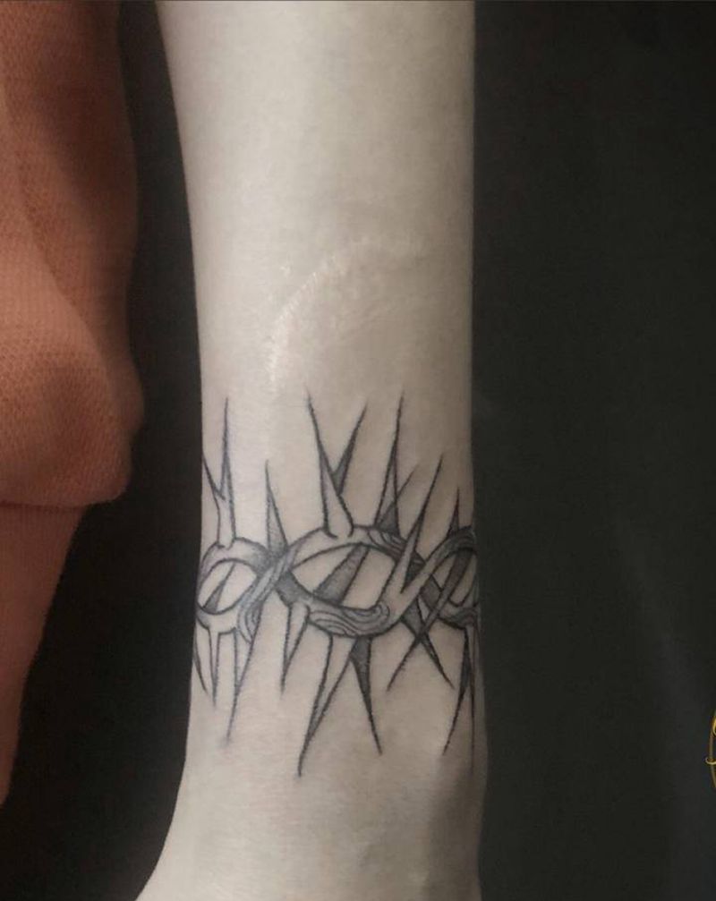 荆棘纹身图片_手部手臂Old School纹身图案