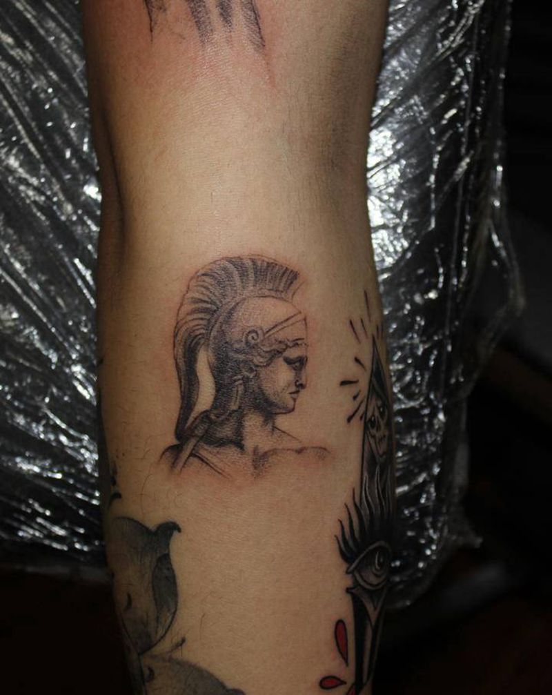 罗马 头像纹身图片_手臂欧美写实点刺纹身图案