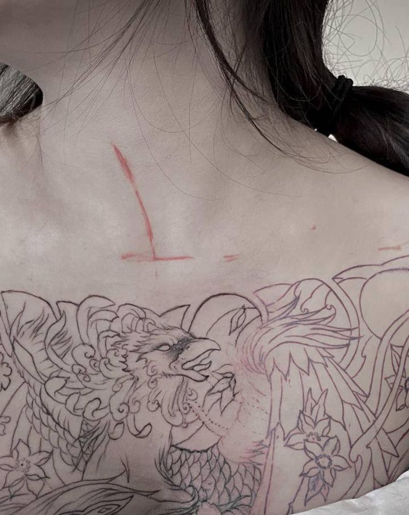 凤凰未完成纹身图片_胸部老传统纹身图案