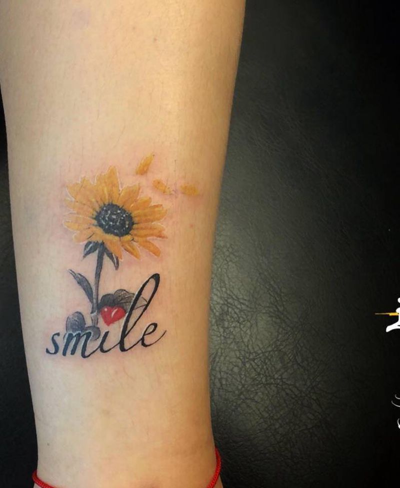 客人第一个纹身 选图略保守纹身图片_脚部腿部纹身图案