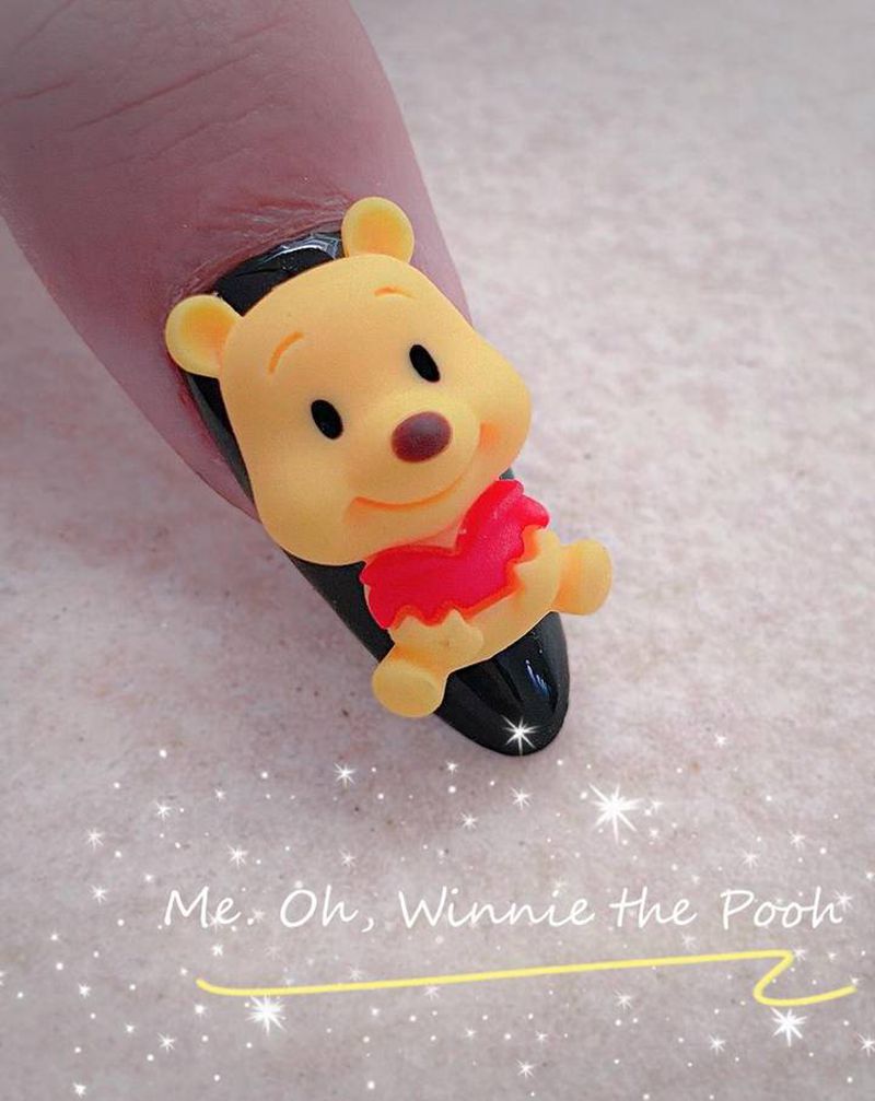 爱做指甲的纹身师纹身图片_手部纹身图案