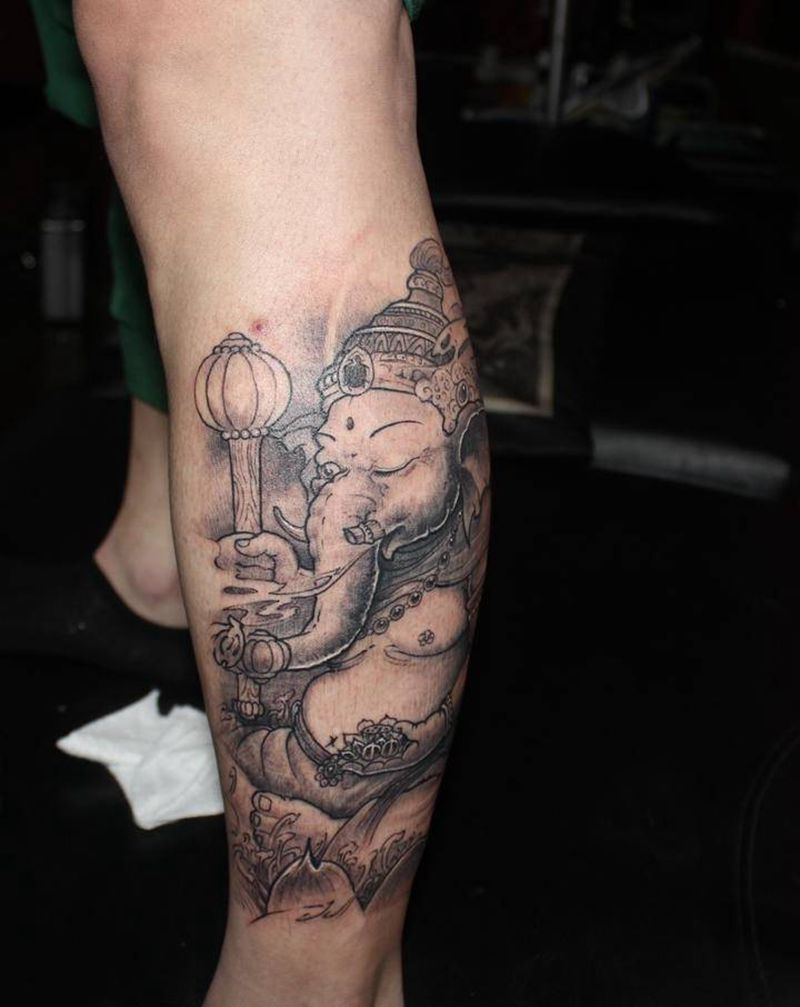 象神纹身图片_腿部新传统New School传统象神纹身图案