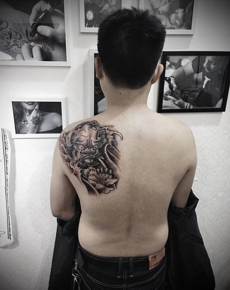 唐狮纹身图片_肩部背部新传统老传统肩胛骨后肩半背纹身图案
