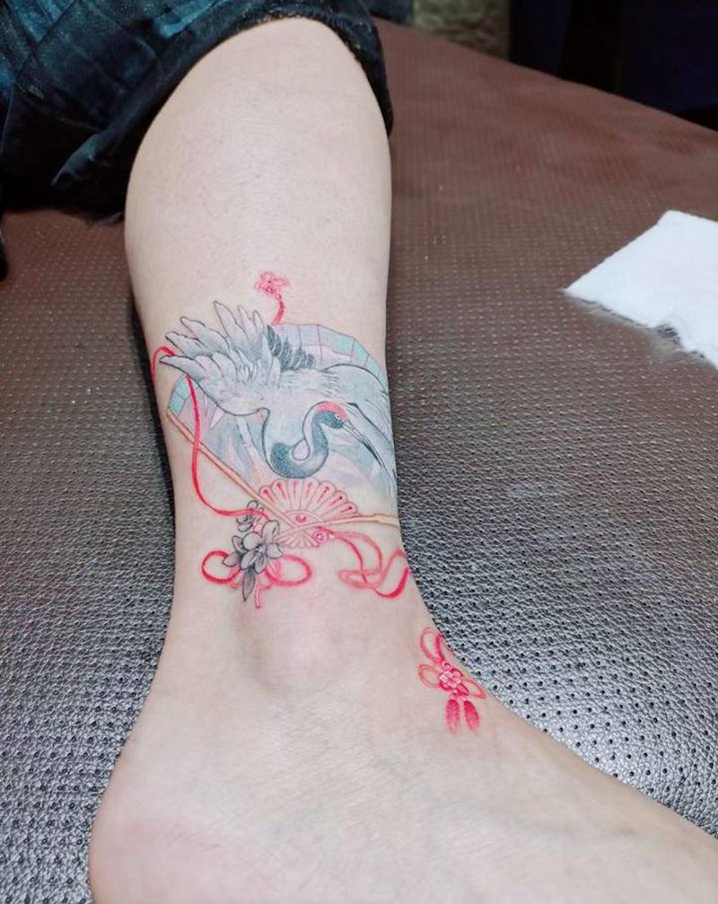 仙鹤纹身图片_腿部脚部新传统鹤纹身图案