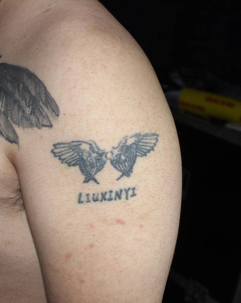 传统臂环遮盖纹身图片_手臂老传统水墨日式老传统遮盖纹身图案