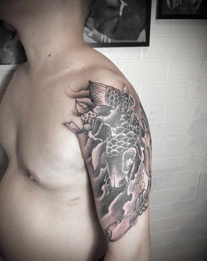 鱼遮盖纹身图片_手臂肩部新传统老传统鱼大臂原创纹身图案