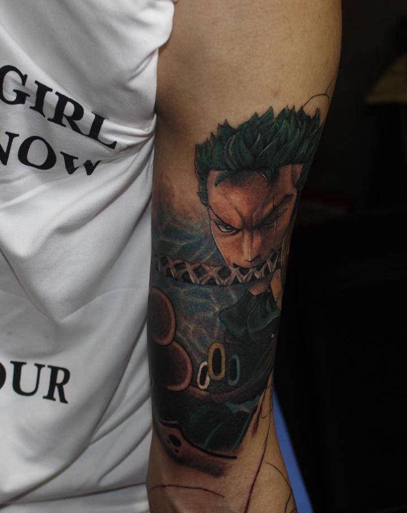 索隆纹身图片_手臂欧美写实New School索隆大臂动漫纹身图案