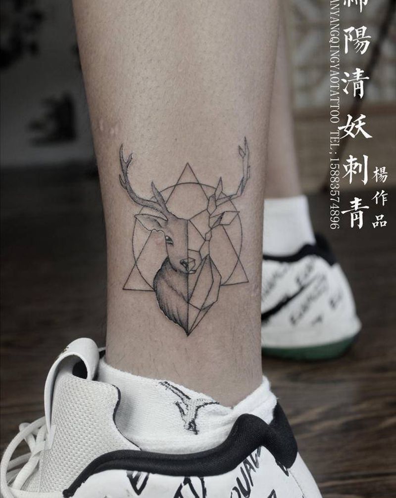 麋鹿纹身图片_腿部几何纹身图案