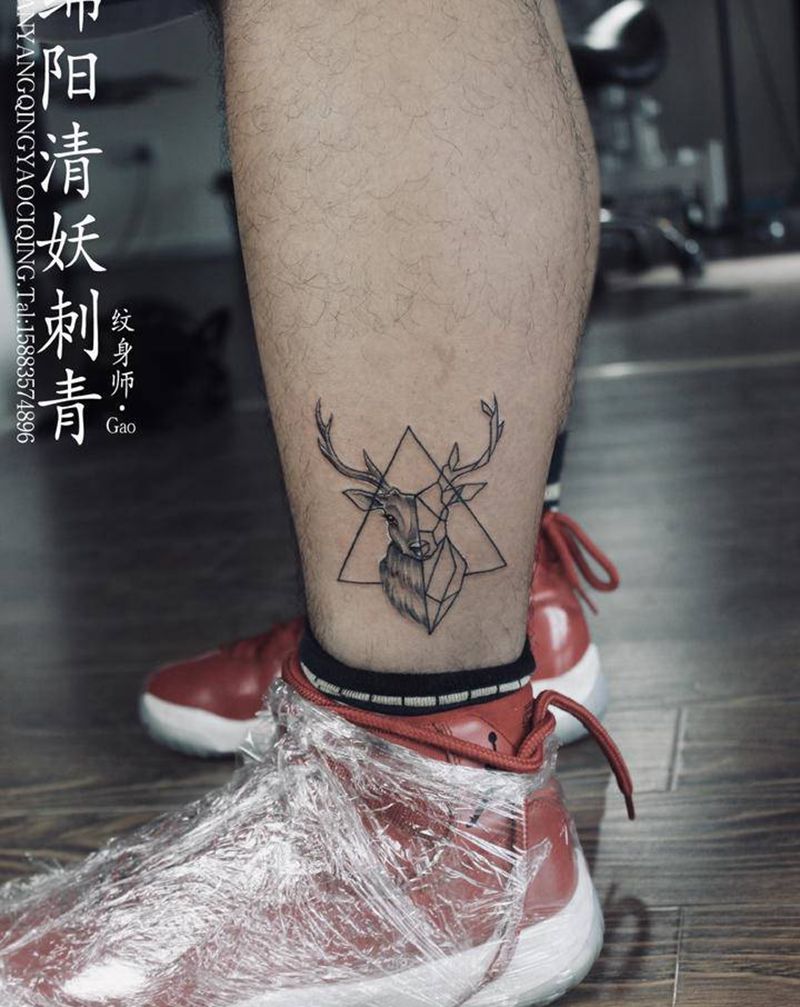麋鹿纹身图片_腿部几何纹身图案