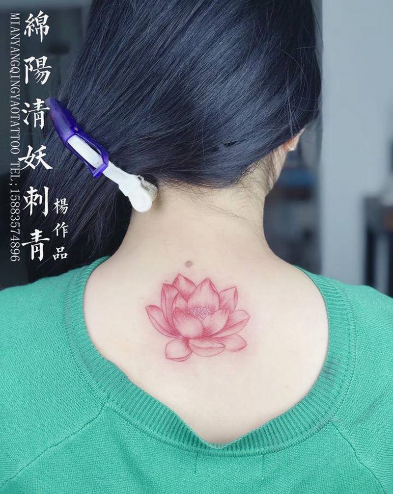 荷花纹身图片_手部腿部纹身图案