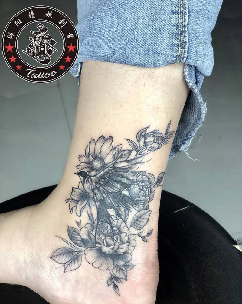 素花 鸟纹身图片_颈部肩部纹身图案