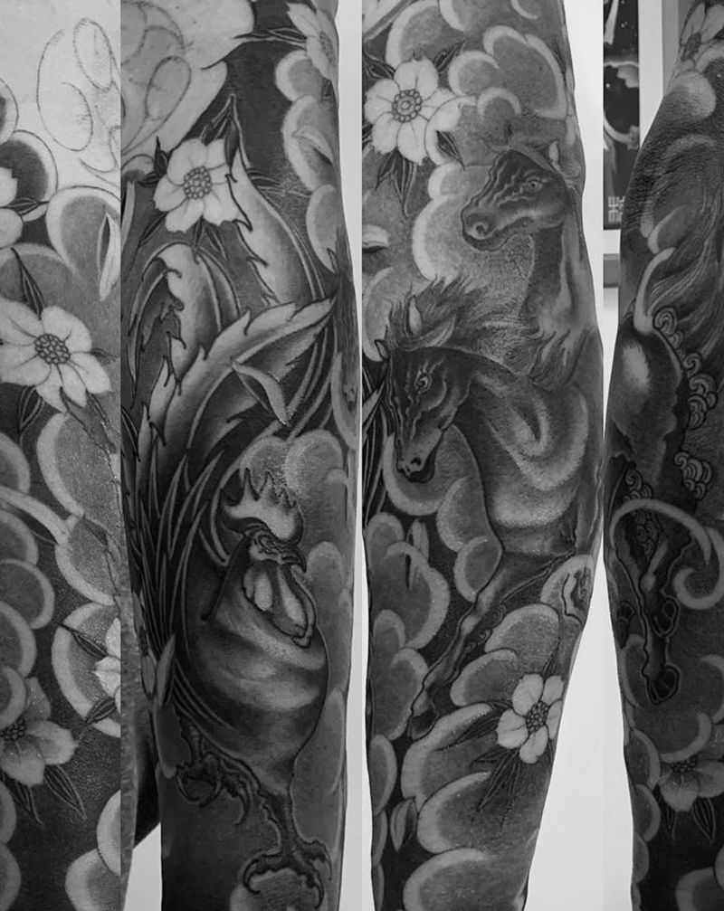 小臂马纹身图片_手部纹身图案