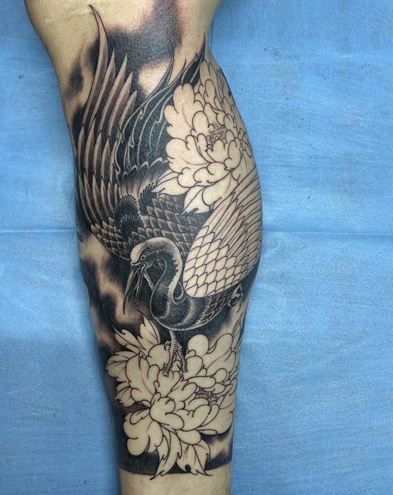 鹤，未完成纹身图片_腿部老传统纹身图案