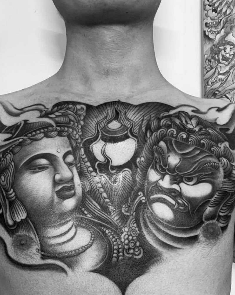 传统花胸纹身图片_胸部纹身图案