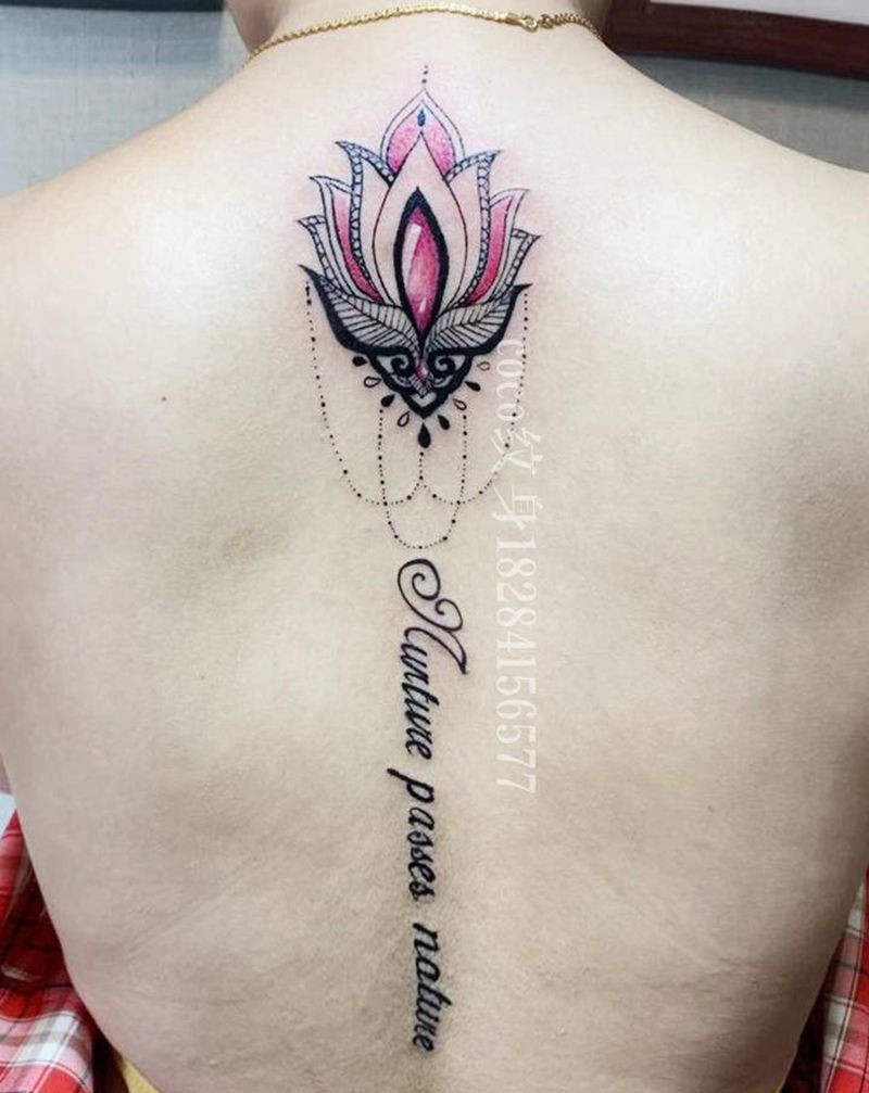 露背必备纹身图片_背部图腾纹身图案