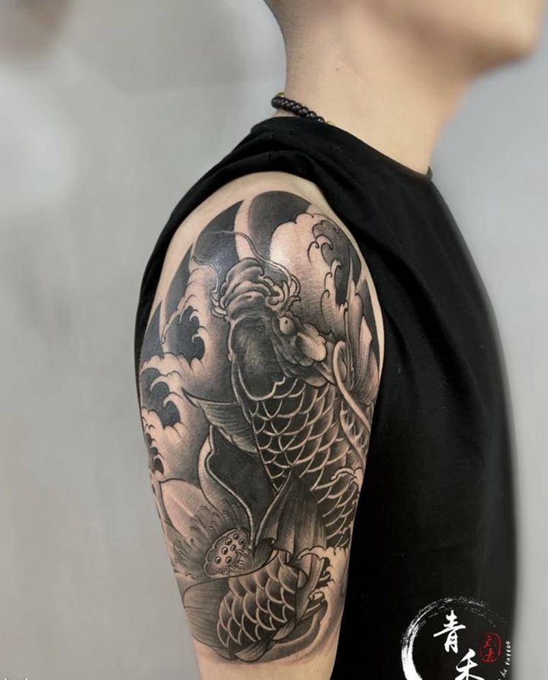 鲤鱼 遮盖作品纹身图片_手臂新传统纹身图案