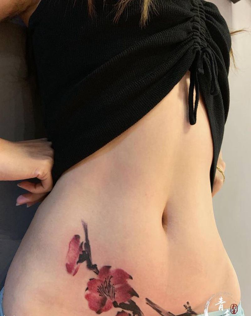 刨腹产疤痕遮盖纹身图片_腹部纹身图案